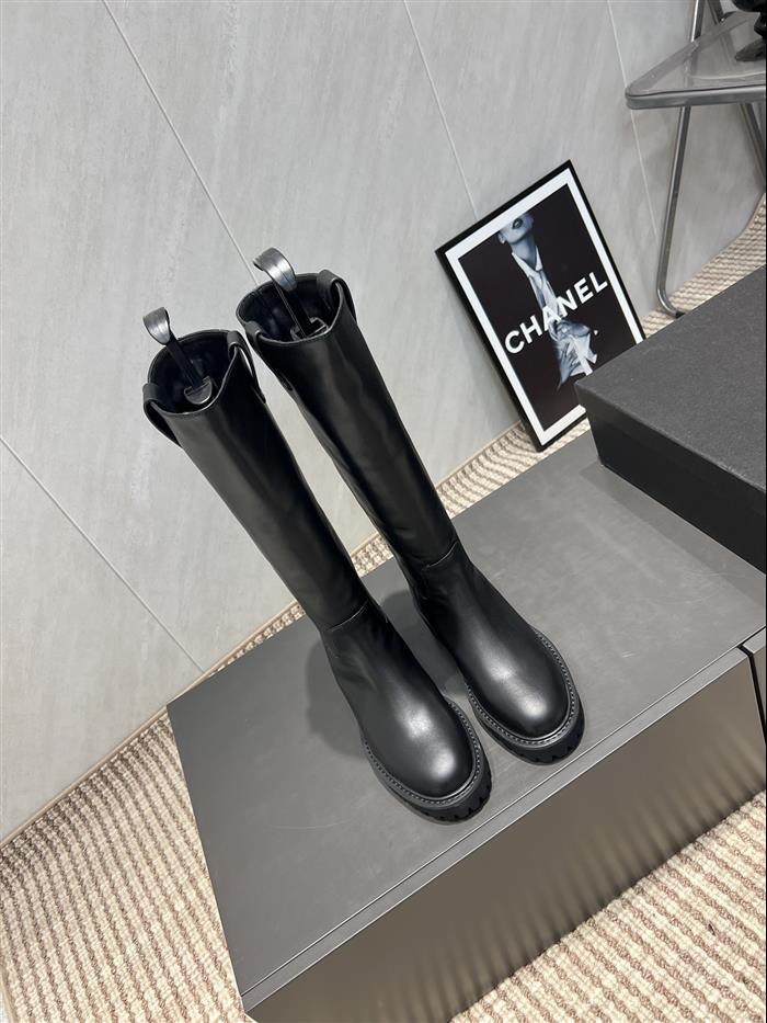 2025112817445215 430